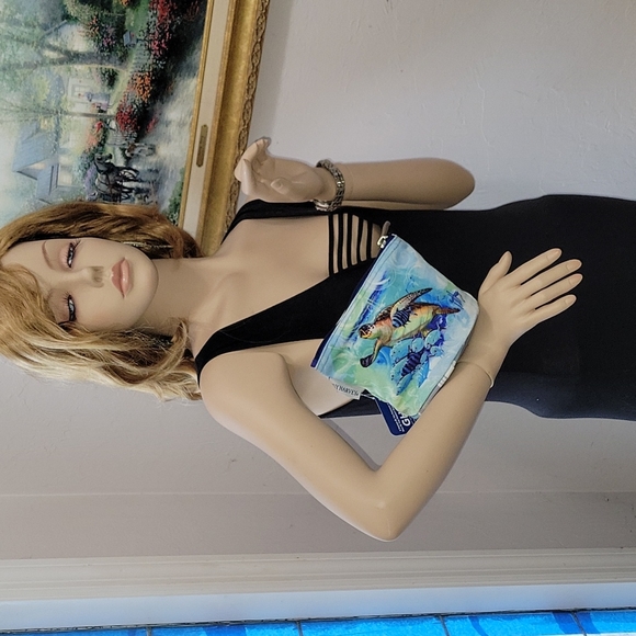 Turtle Guy Harvey designer, make up bag. Sun N Sand canvas. - Picture 5 of 6